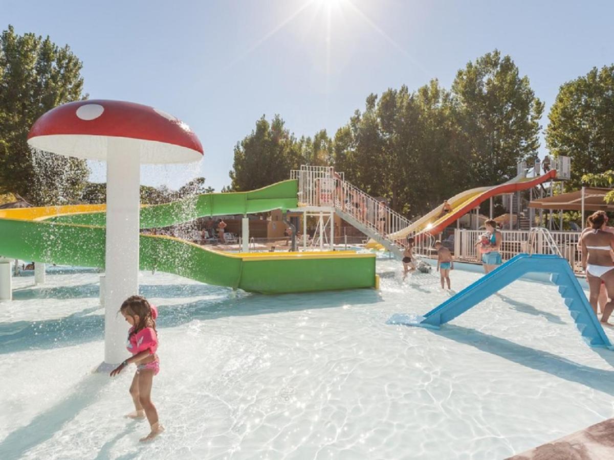 Camping L'Occitan Vias Esterno foto